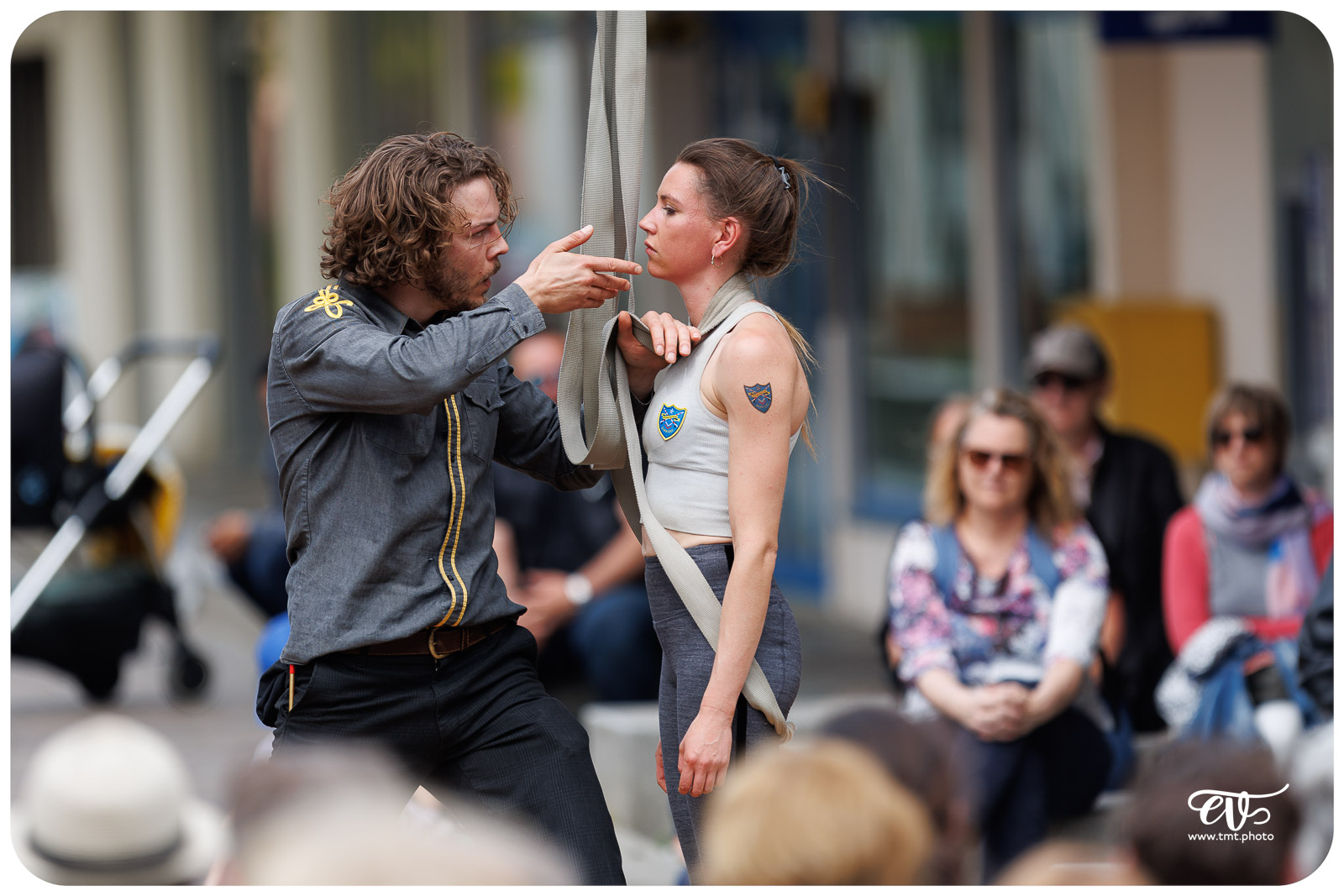 SUR MESURE (CIE BARRIÈRE)